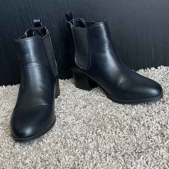 Black Ankle Boots - Picture 5 of 6